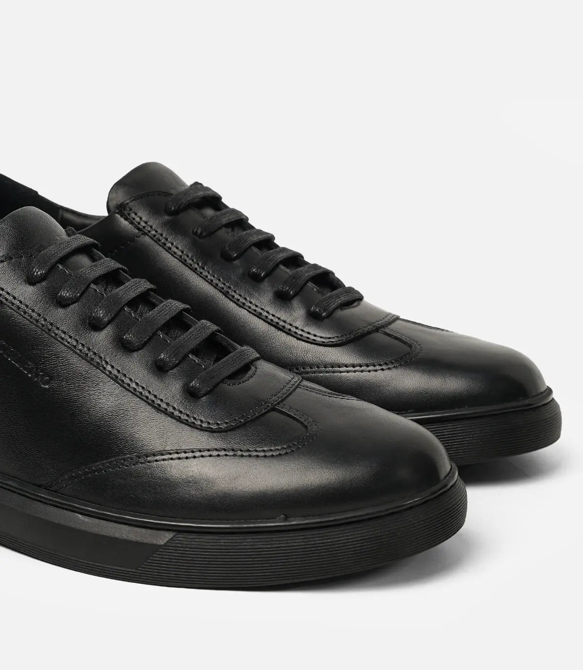 BASKET BRUNO En Cuir, Noir – CL5074 Celeno