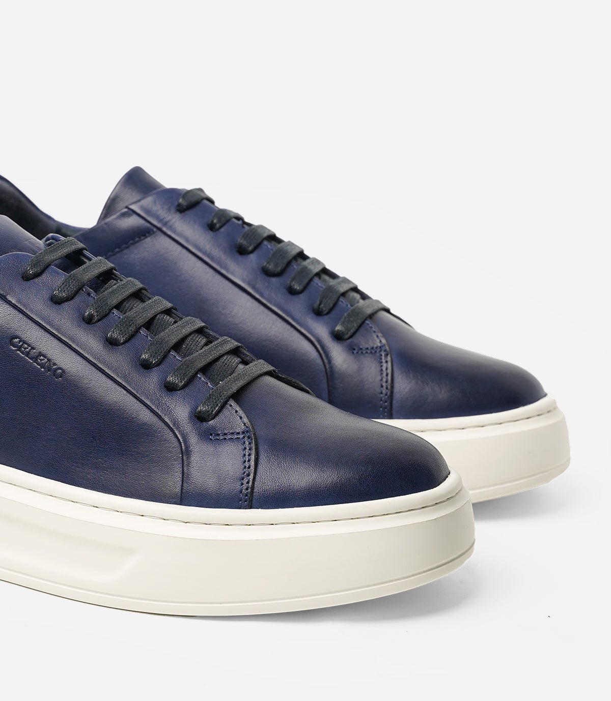 BASKET ROYALE en Cuir, Bleu– CL6065