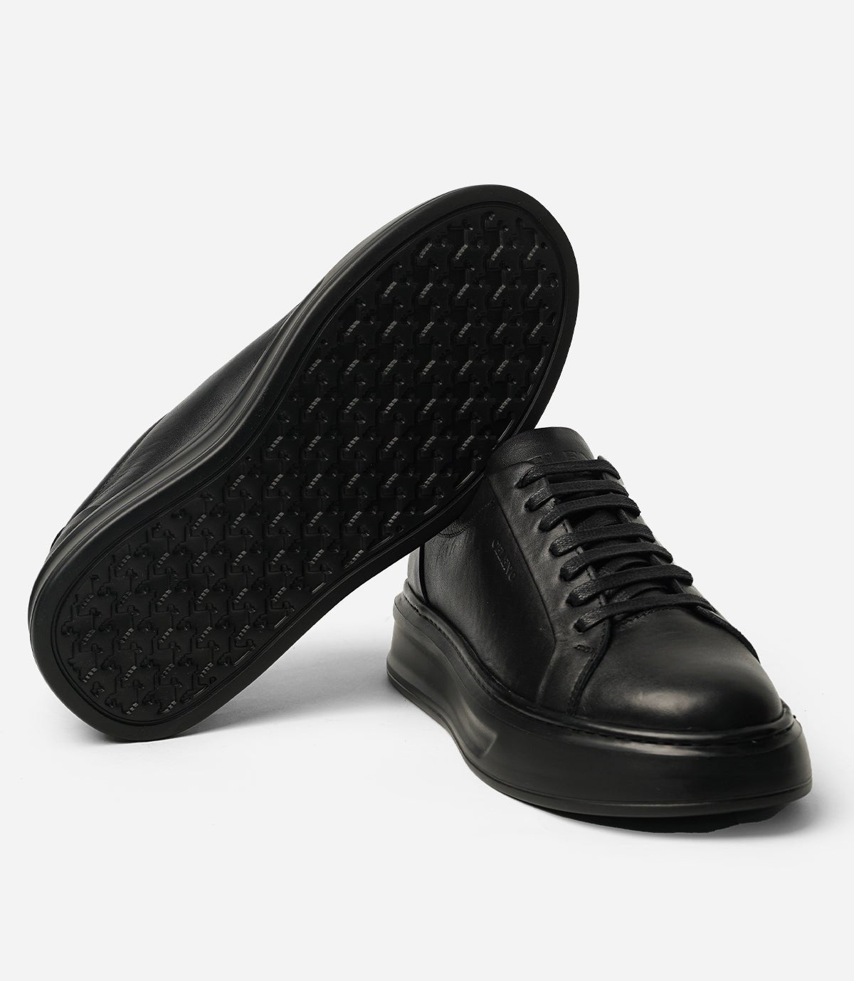 BASKET ROYALE en Cuir, Noir– CL6065