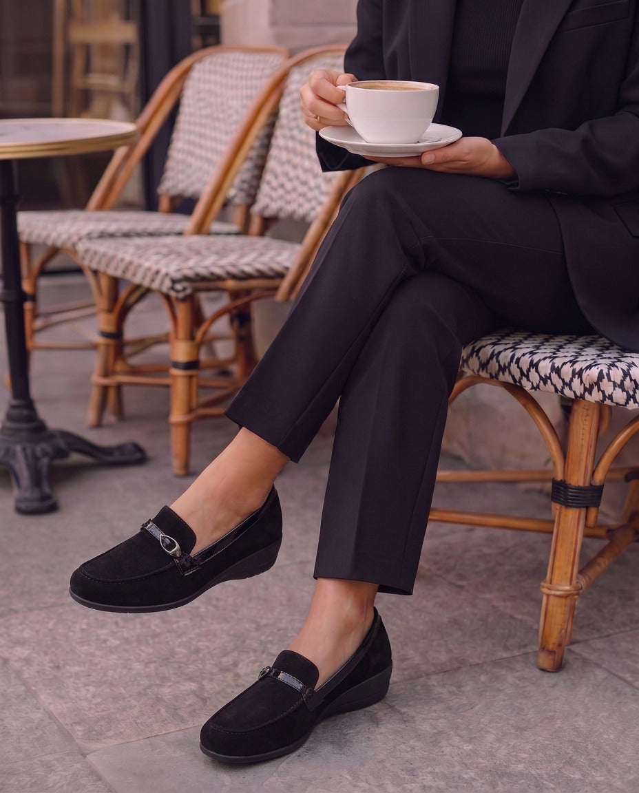 MOCASSIN CHICO EN DAIM NOIR