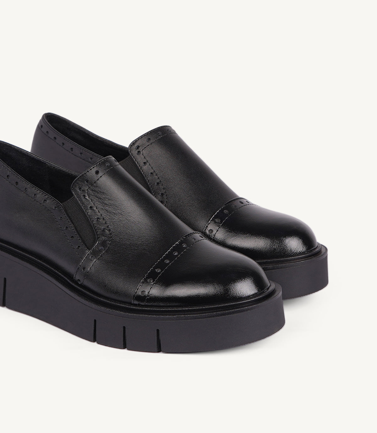 MOCASSIN RYVEN EN CUIR NOIR - 2506