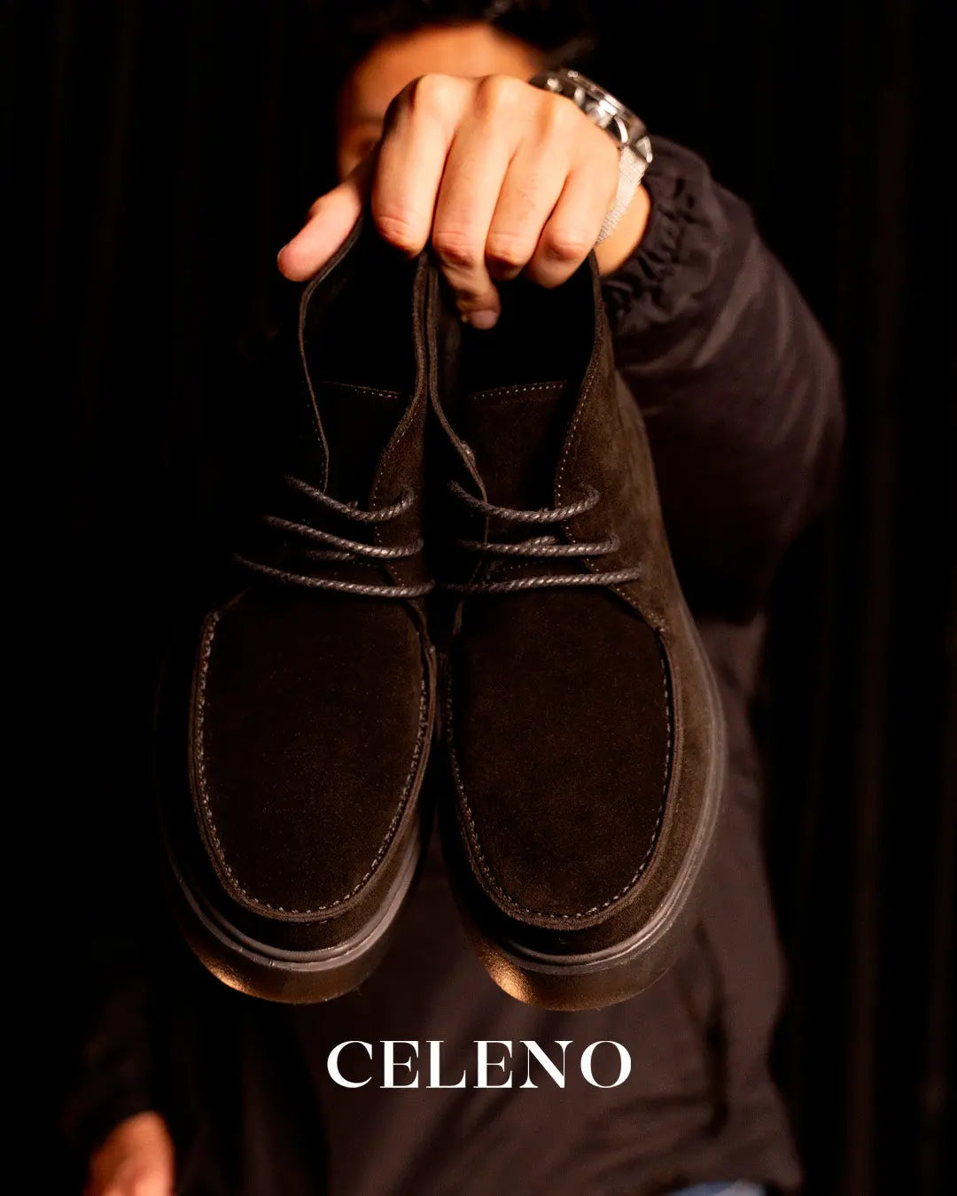 BOTTINE CHUKKA EN DAIM, Noir CL328 Celeno