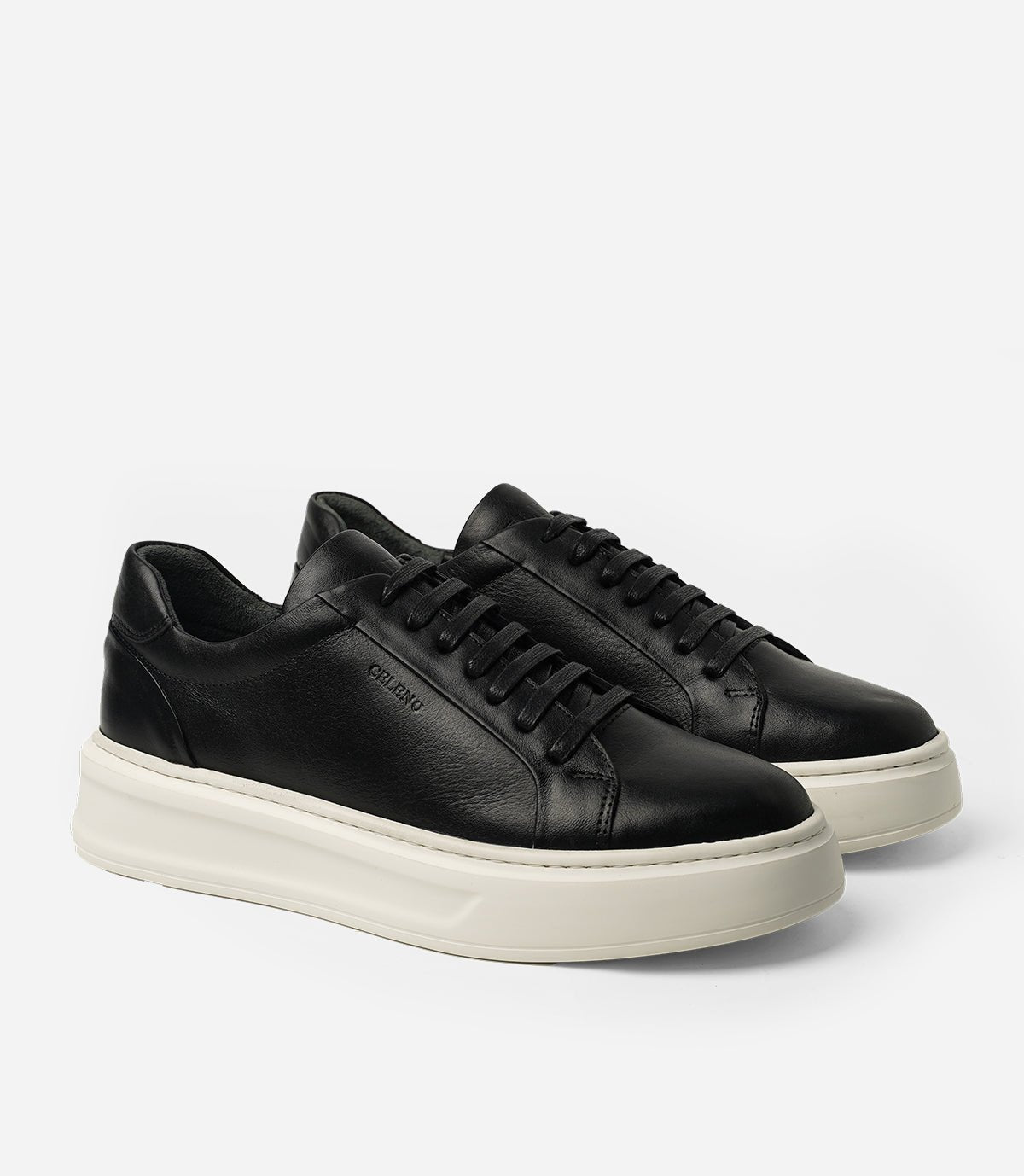 Basket Royale en Cuir Noir avec Semelle Blanche – CL6065