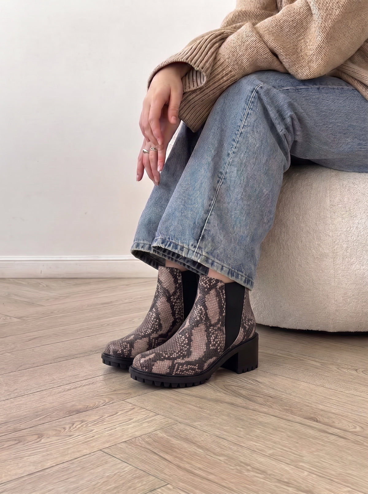 BOTTINE BLACK EN CUIR EFFET SERPENT TAUPE