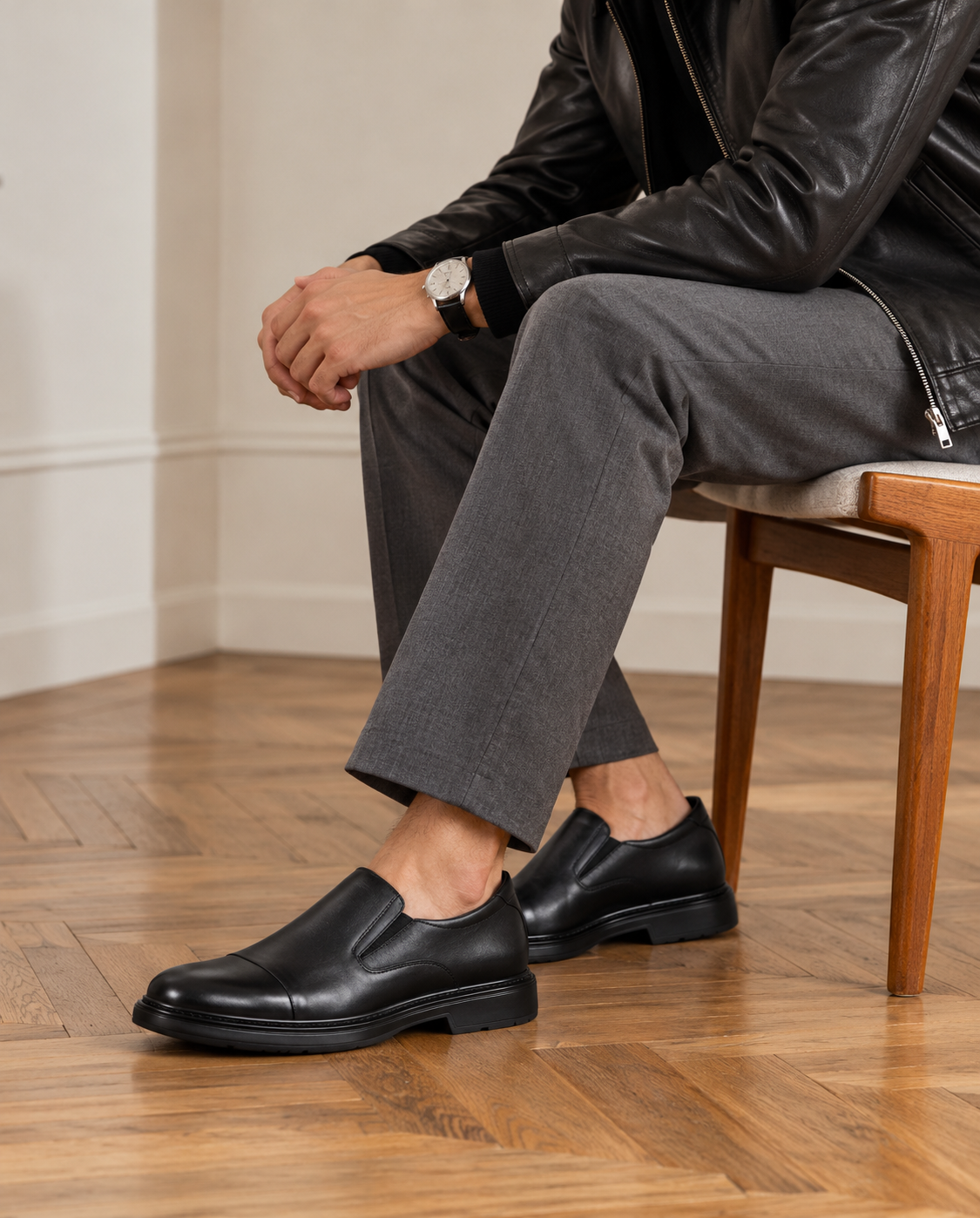 CL311 - CUIR NOIR