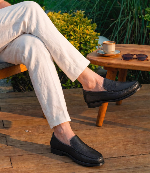 MOCASSIN EN CUIR NOIR- CL110