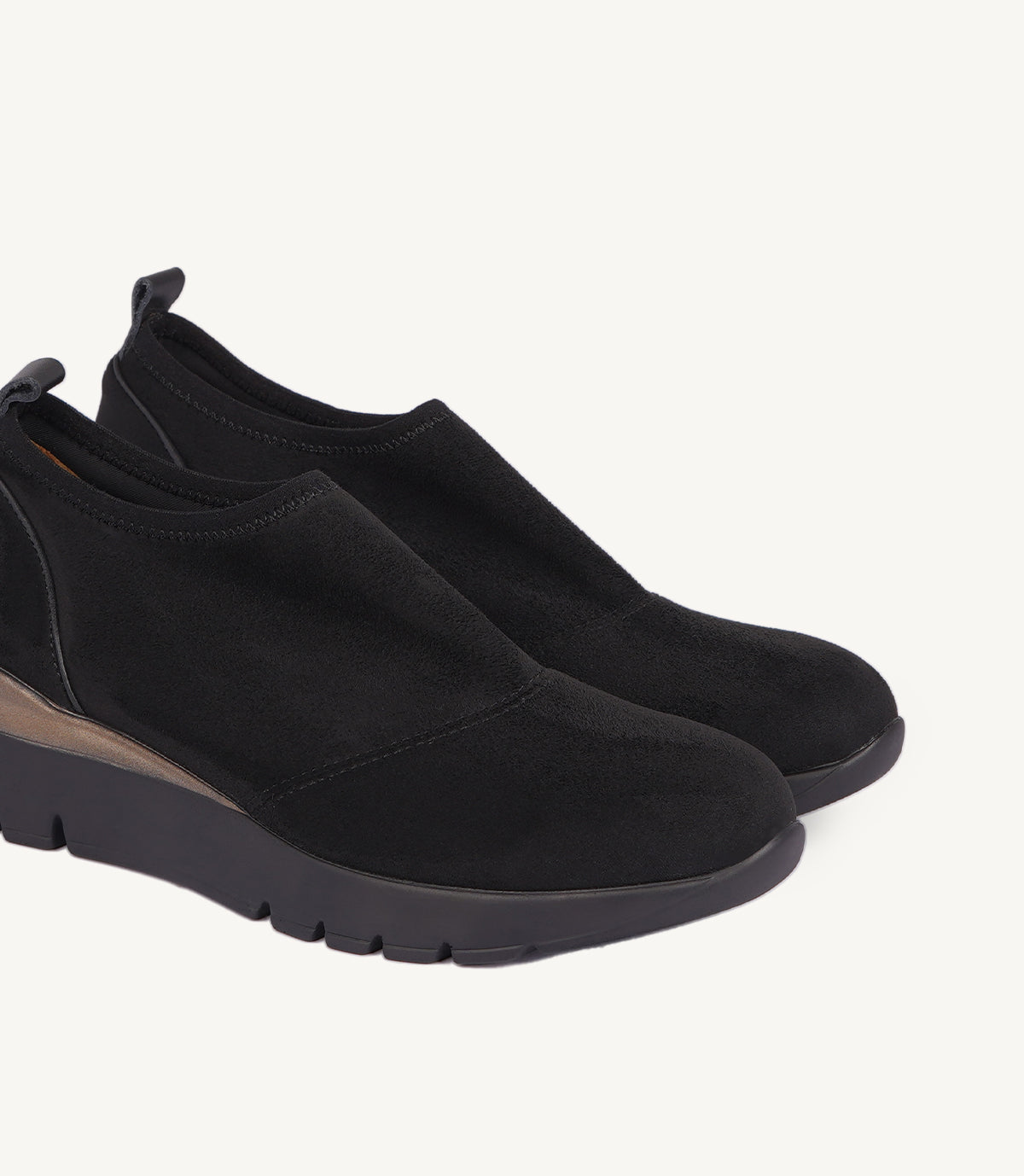 BASKET AERON EN DAIM NOIR - 837