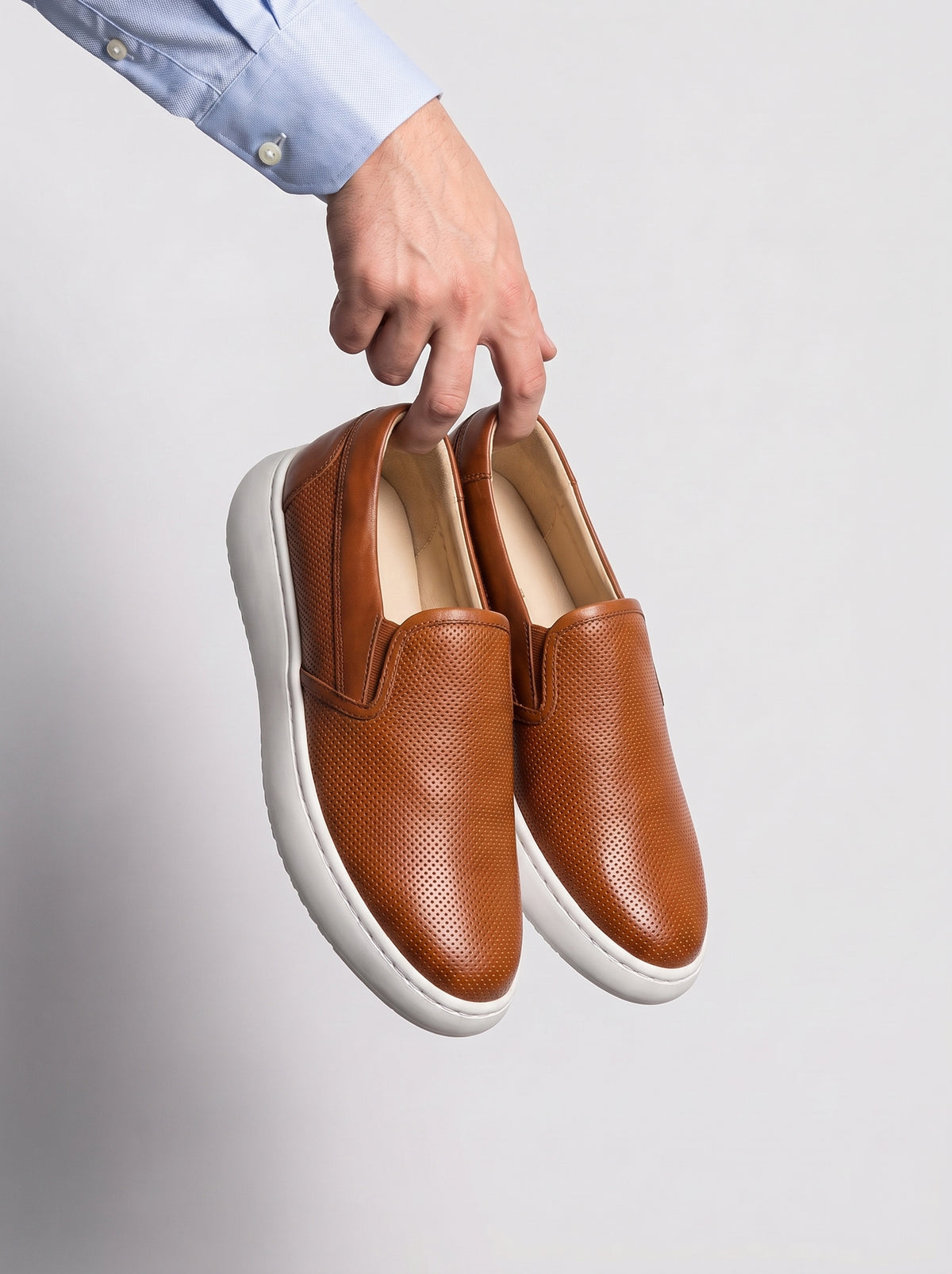 Basket Slip-On NASSIM en Cuir perforé, Tabac – CL5022