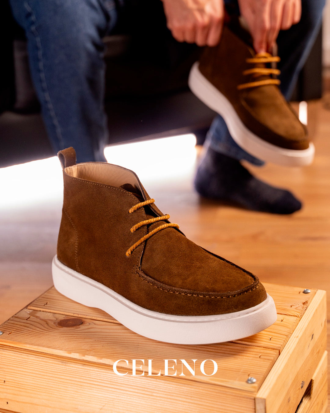 BOTTINE CHUKKA EN DAIM, Marron CL328