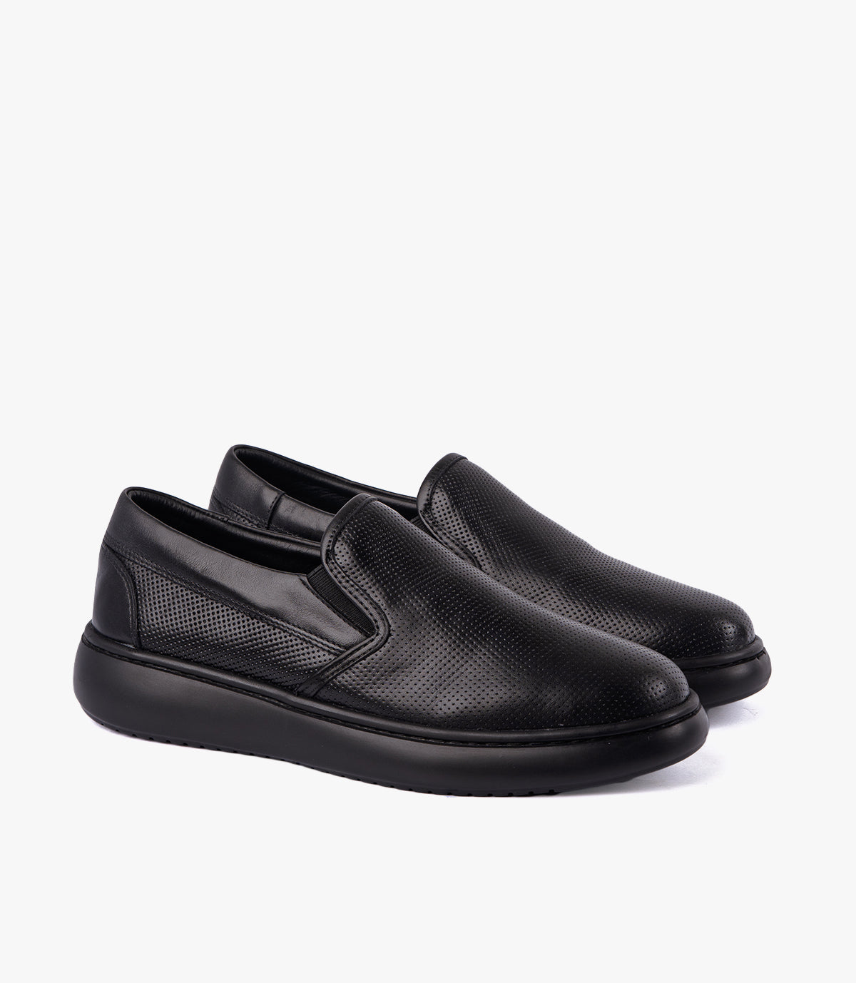 BASKET SLIP-ON NASSIM EN CUIR PERFORÉ, NOIR – CL5022