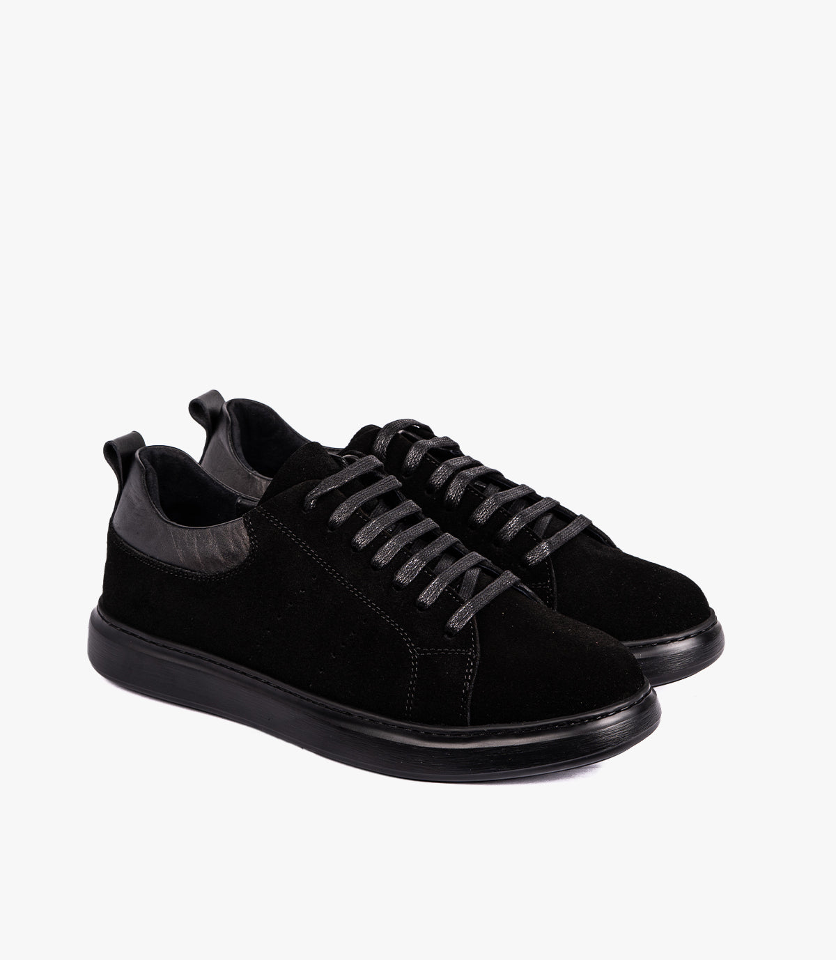 BASKET NOLAN EN DAIM NOIR – CL103