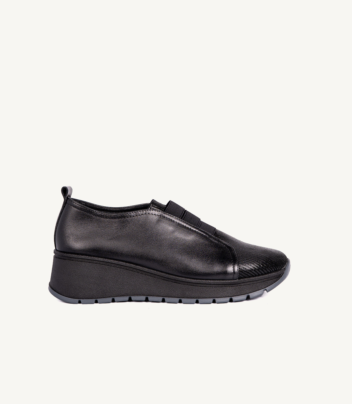 ALYA EN CUIR NOIR – 2516