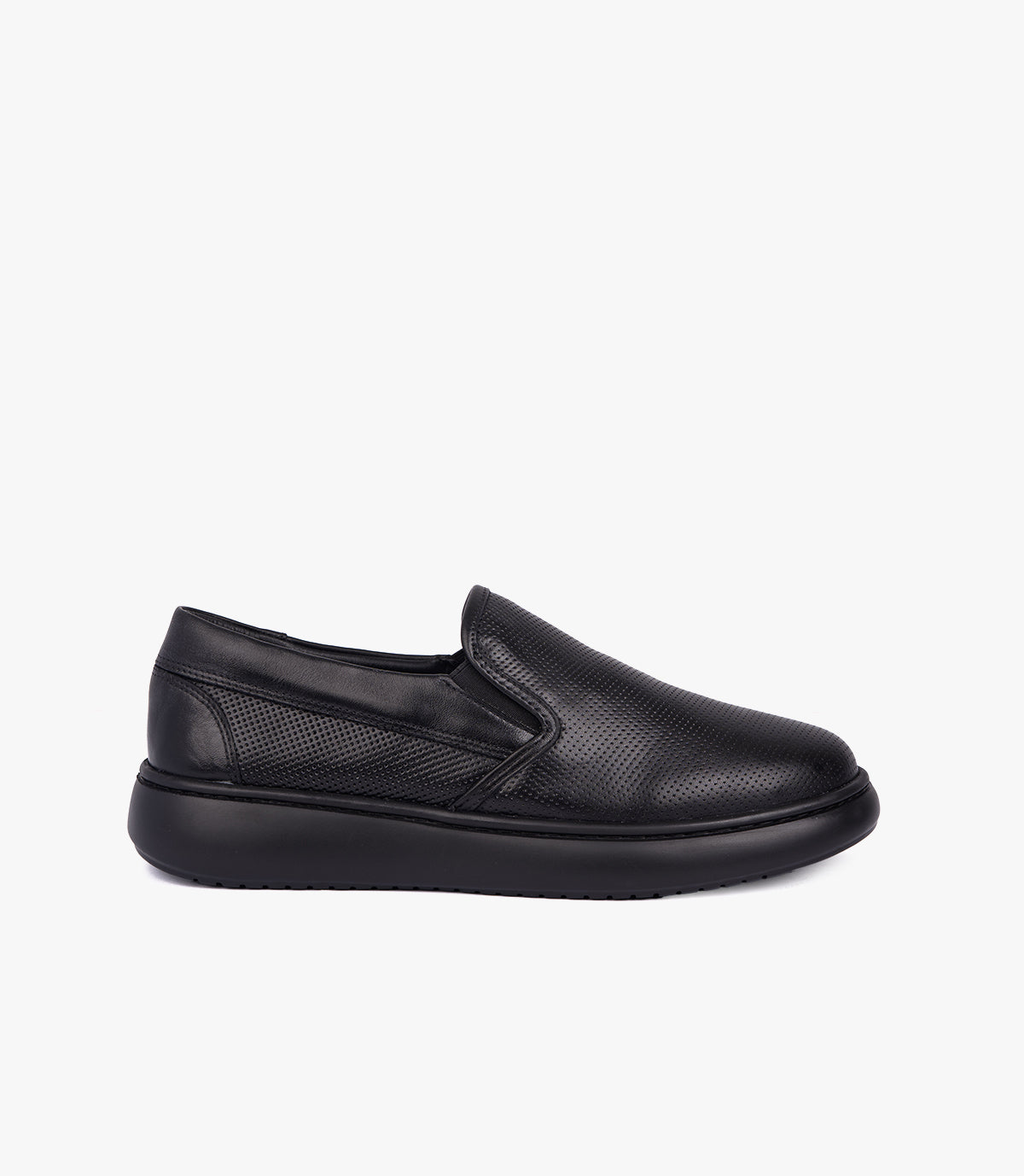 BASKET SLIP-ON NASSIM EN CUIR PERFORÉ, NOIR – CL5022