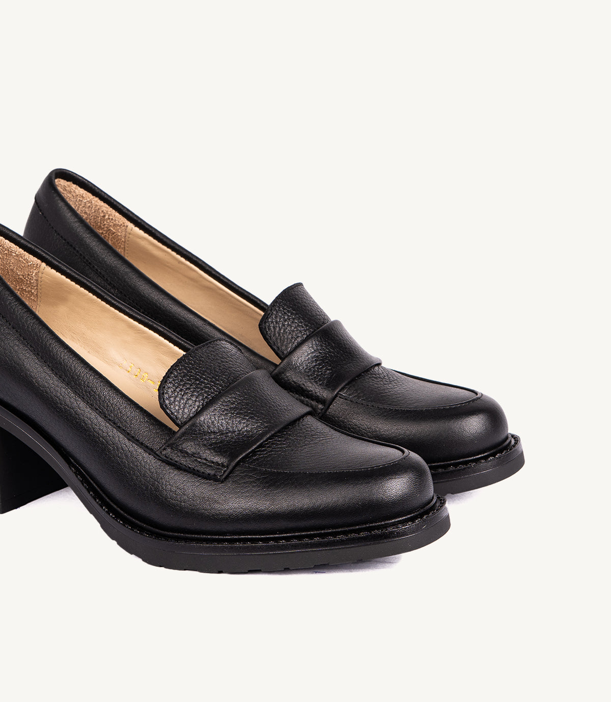 MOCASSIN SOFIA EN CUIR NOIR – 2300