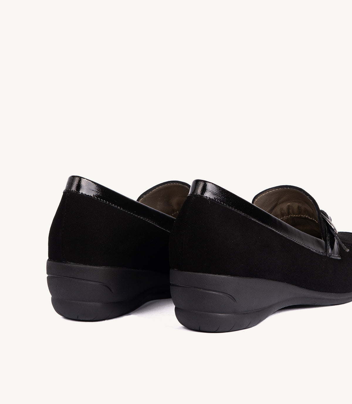 MOCASSIN CHICO EN DAIM NOIR