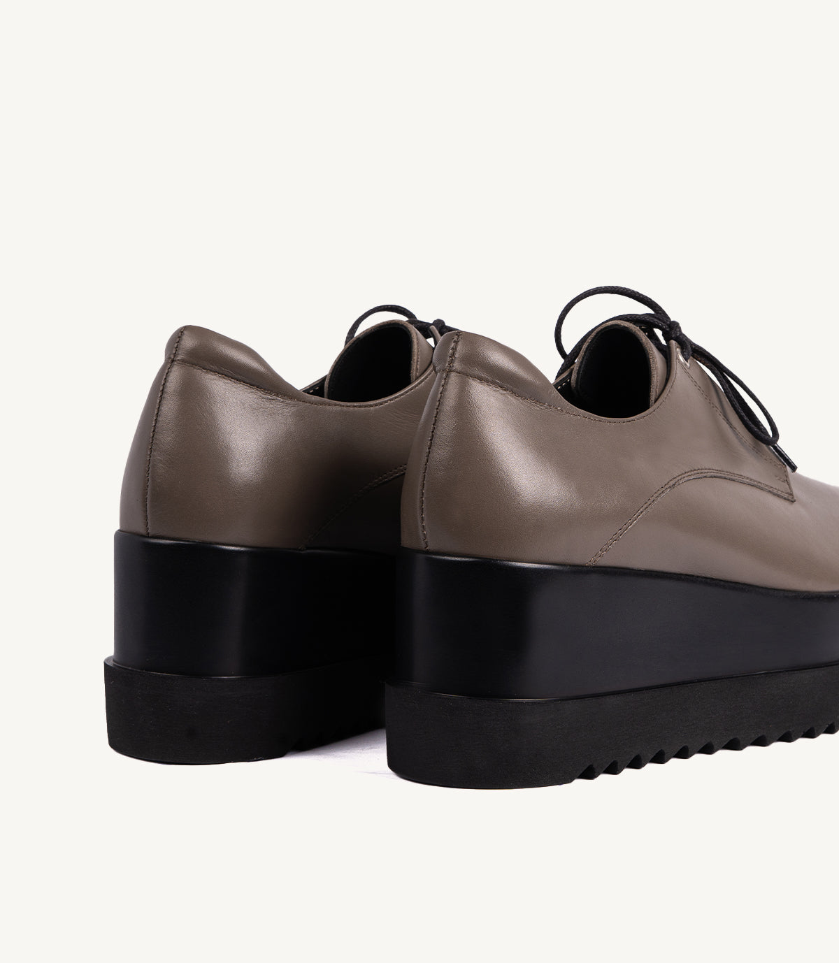 EVAN EN CUIR TAUPE